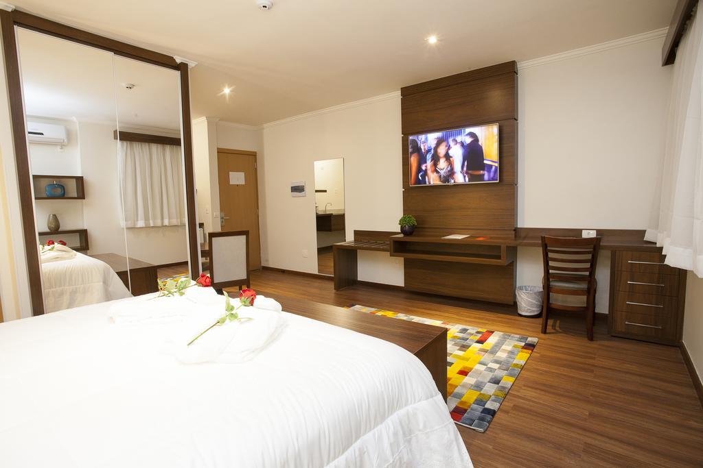 Sao Carlos Marklin Suites Exterior foto