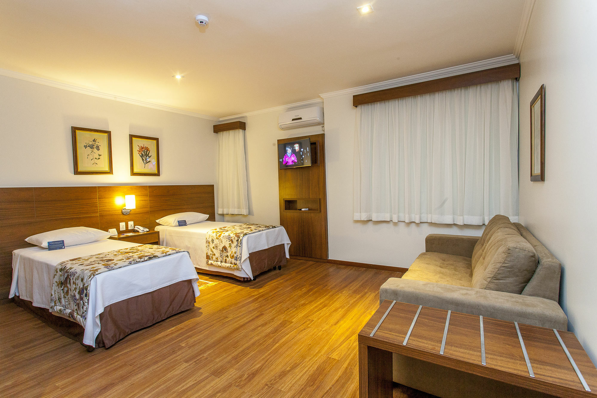 Sao Carlos Marklin Suites Exterior foto